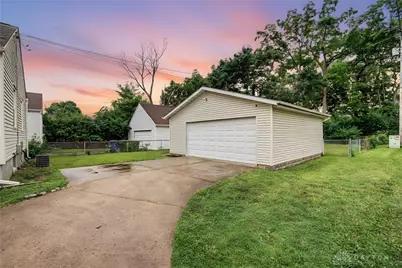 2901 Lansing Drive, Dayton, OH 45420 - Photo 3