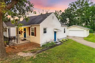 2901 Lansing Dr, Dayton, OH 45420 - Photo 1
