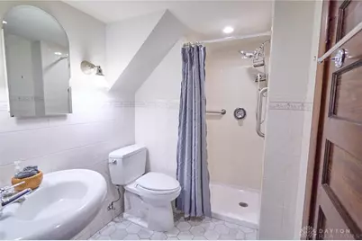 220 Central Avenue, Dayton, OH 45406 - Photo 25