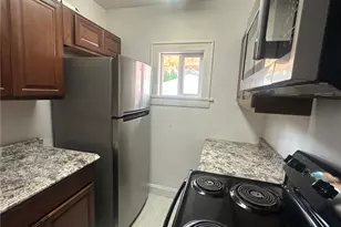 1749 Rosemont Blvd, Dayton, OH 45420 - Photo 7