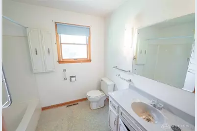 8833 E State Route 41, New Carlisle, OH 45344 - Photo 31