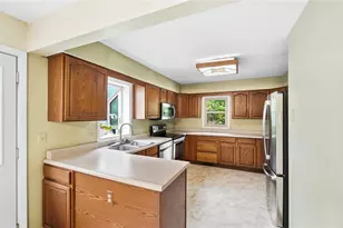 364 Park End Dr, Dayton, OH 45415 - Photo 9