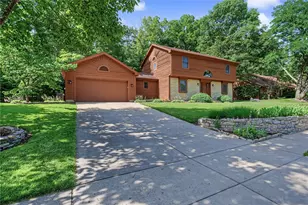 769 Oaknoll Dr, Clear Creek Township, OH 45066 - Photo 3
