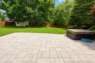 8782 Cottonwood Pl, Springboro, OH 45066 - Photo 23