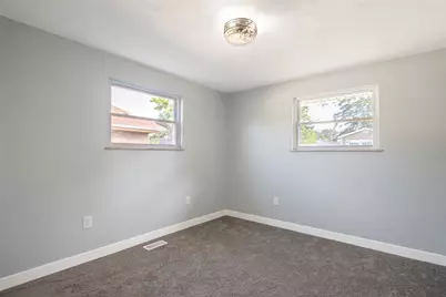 6650 Pine Ridge Avenue, Enon Vlg, OH 45323 - Photo 9