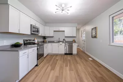 6650 Pine Ridge Avenue, Enon Vlg, OH 45323 - Photo 5