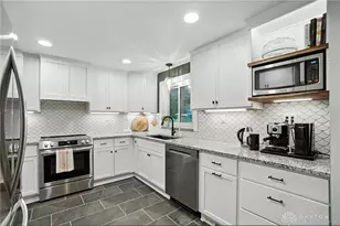 108 Napoleon Dr, Dayton, OH 45429 - Photo 11