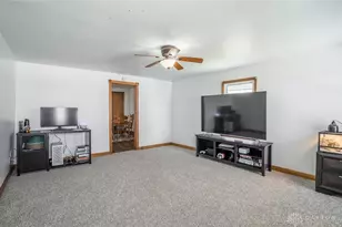 135 E Warren St, Germantown, OH 45327 - Photo 3