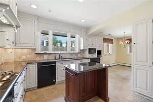 145 Wisteria Dr, Oakwood, OH 45419 - Photo 29