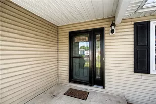 10029 Village Tree Ct, Miamisburg, OH 45342 - Photo 5