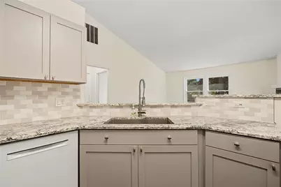 10029 Village Tree Court, Miamisburg, OH 45342 - Photo 17