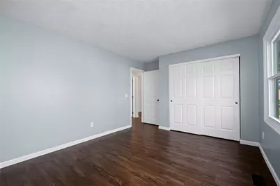 10029 Village Tree Court, Miamisburg, OH 45342 - Photo 9