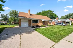 605 Lamont Dr, Kettering, OH 45429 - Photo 3