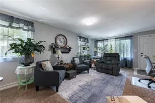 1118 Robin Rd, Springfield, OH 45503 - Photo 3