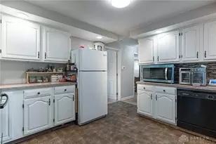 1118 Robin Rd, Springfield, OH 45503 - Photo 5