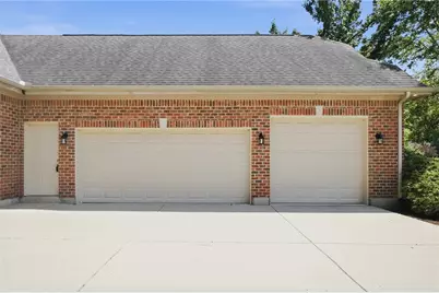 1529 Clear Brook Drive, Sugarcreek Twp, OH 45440 - Photo 9