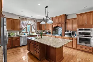 7614 Country Brook Ct, Clear Creek Township, OH 45066 - Photo 13