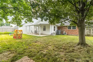 5011 Angelita Ave, Huber Heights, OH 45424 - Photo 25