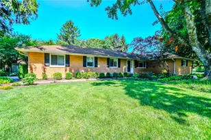101 Laurelann Dr, Kettering, OH 45429 - Photo 1