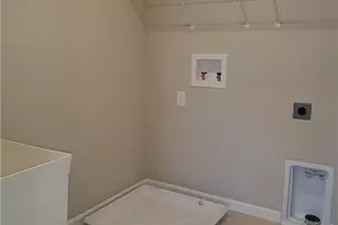 4972 Pebble Ct, Liberty Township, OH 45011 - Photo 13