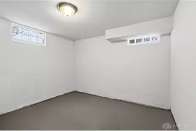 5676 Bellefontaine Road, Huber Heights, OH 45424 - Photo 29