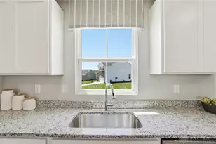 10548 Franklin Dr, Harrison Township, OH 45030 - Photo 23