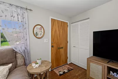 5580 Barnard Drive, Huber Heights, OH 45424 - Photo 7