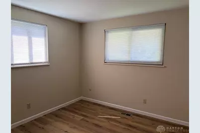 6537 Highbury Road, Huber Heights, OH 45424 - Photo 13