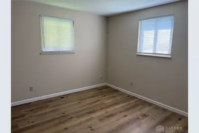 6537 Highbury Road, Huber Heights, OH 45424 - Photo 11
