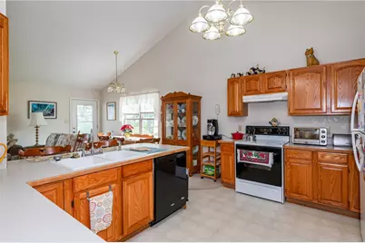 6746 Grovebelle Drive, Huber Heights, OH 45424 - Photo 13