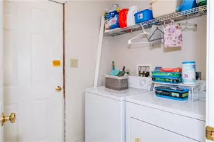 6746 Grovebelle Dr, Huber Heights, OH 45424 - Photo 17