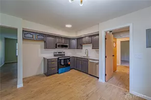 2601 Bellsburg Dr, Miami Township, OH 45459 - Photo 7