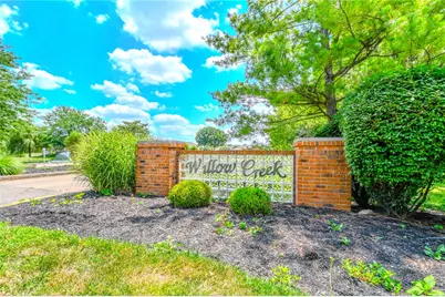 6700 Willow Creek Drive, Huber Heights, OH 45424 - Photo 17