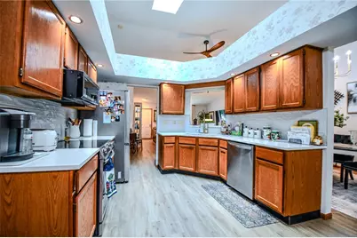6700 Willow Creek Drive, Huber Heights, OH 45424 - Photo 7