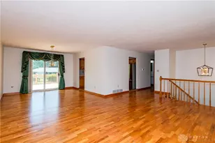 827 Moon Ct, Miamisburg, OH 45342 - Photo 7