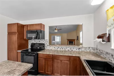 8477 Doe Run Place, Huber Heights, OH 45424 - Photo 13