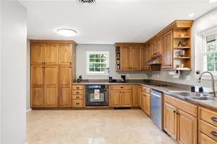 1033 Carlo Dr, Kettering, OH 45429 - Photo 15