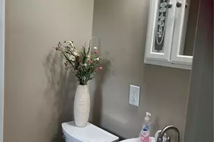 2369 Broadmoor Dr, Kettering, OH 45419 - Photo 9