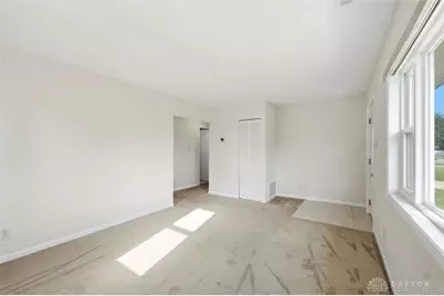 114 Oakwood Avenue, Fairborn, OH 45324 - Photo 5