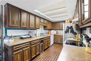 1933 Washington South Dr, Washington Twp, OH 45458 - Photo 27