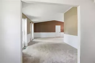 7599 Tanglewood Ln, West Chester Twp, OH 45069 - Photo 9