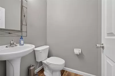 9128 Glenridge Boulevard, Clearcreek Twp, OH 45458 - Photo 5