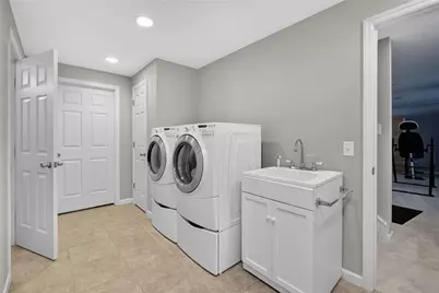 9128 Glenridge Boulevard, Clearcreek Twp, OH 45458 - Photo 17