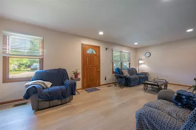 1658 Bowman Drive, Xenia, OH 45385 - Photo 3