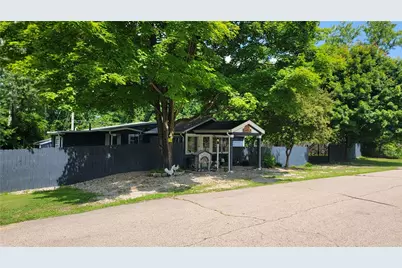 235 S Lansdowne Avenue, Jefferson Twp, OH 45417 - Photo 1