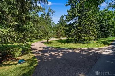 921 Runnymede Road, Oakwood, OH 45419 - Photo 9