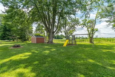 180 Floral Acres Drive, Tipp City, OH 45371 - Photo 23