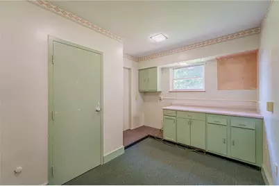 220 W Siebenthaler Avenue, Dayton, OH 45405 - Photo 13