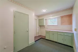 220 W Siebenthaler Ave, Dayton, OH 45405 - Photo 13