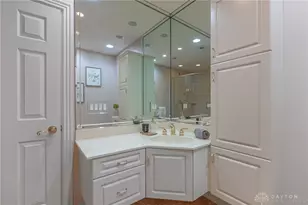 1724 W Rahn Rd, Washington Twp, OH 45459 - Photo 61
